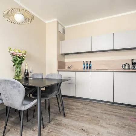 Your Holidays Bel Mare Aqua E208 Apartman